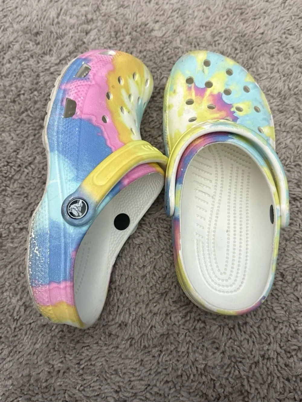 CROCS bright tie